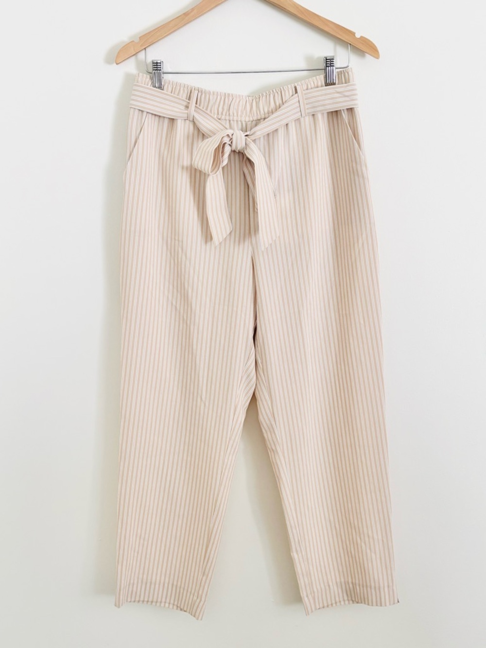 NWT Alex Marie Tie-Waist Pants in Neutral Stripe